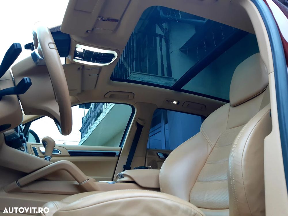 Porsche Cayenne - 11
