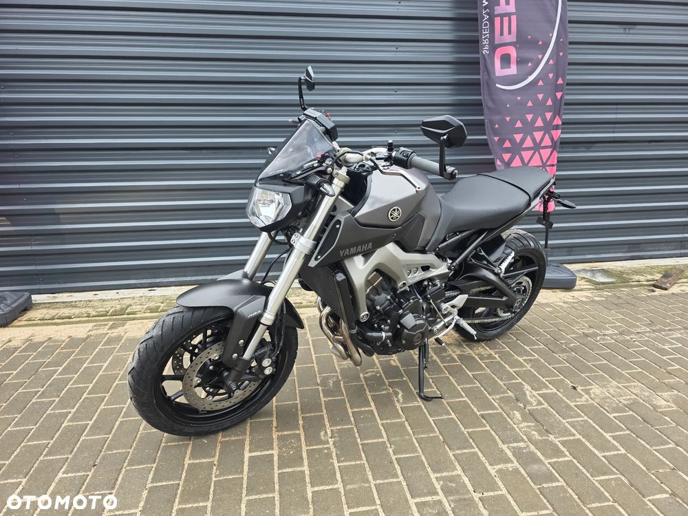 Yamaha MT - 32