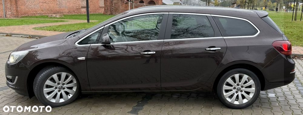Opel Astra IV 2.0 CDTI Cosmo - 3