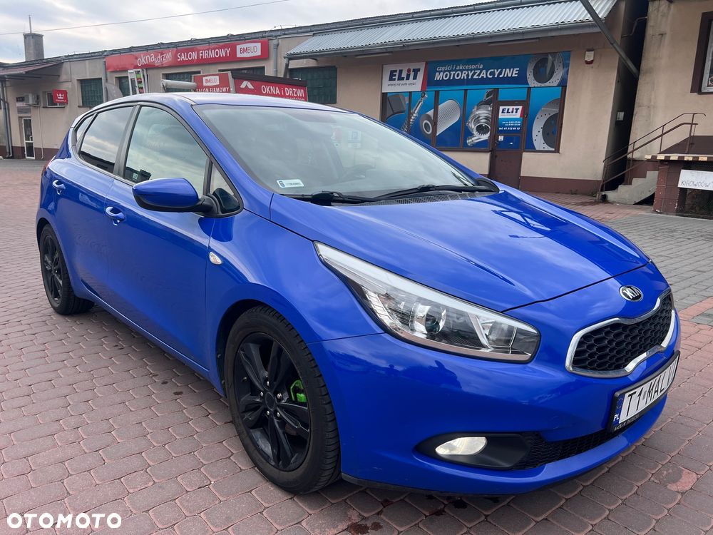Kia Ceed - 23