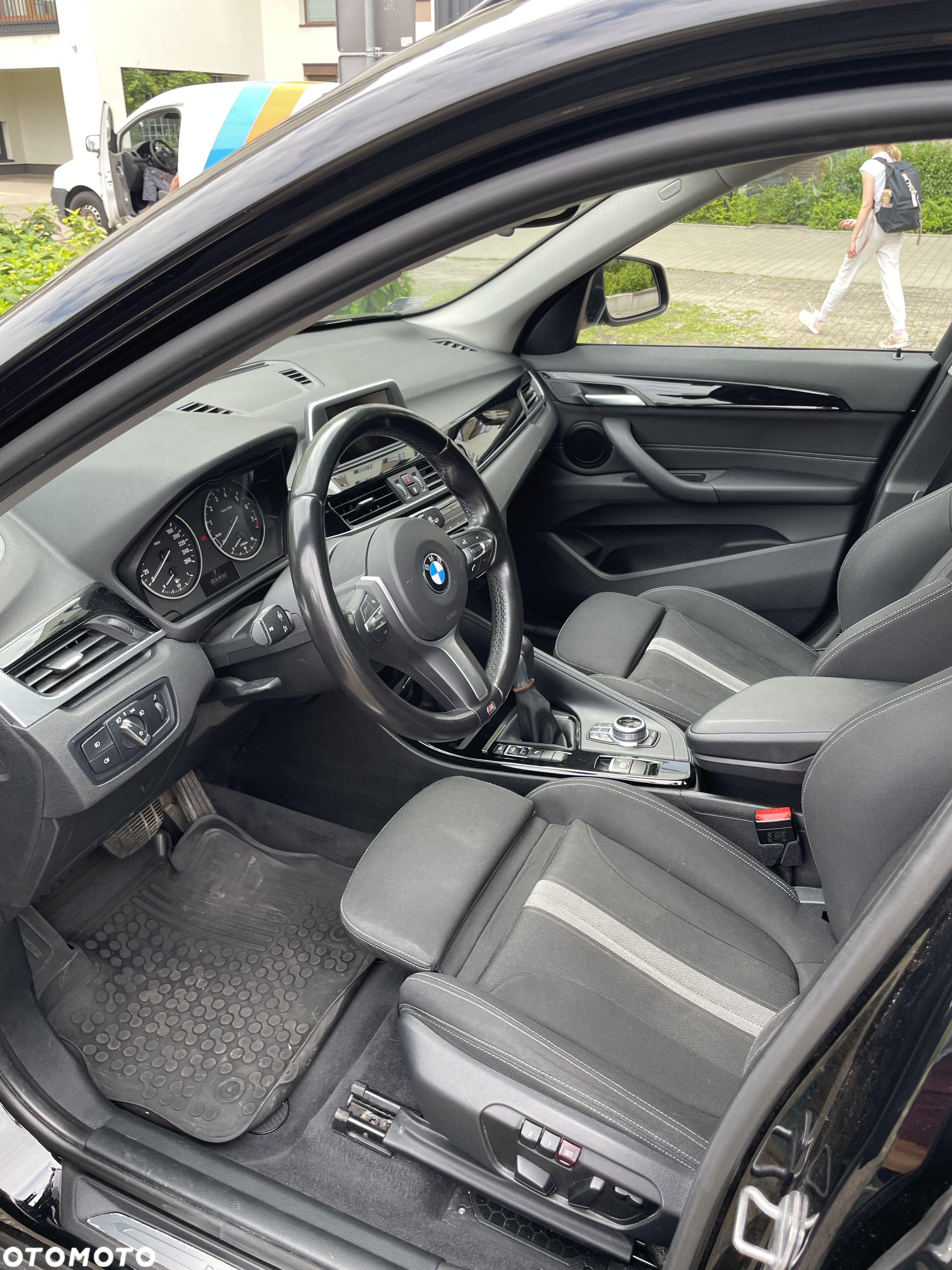 BMW X1 sDrive20i Sport Line - 12