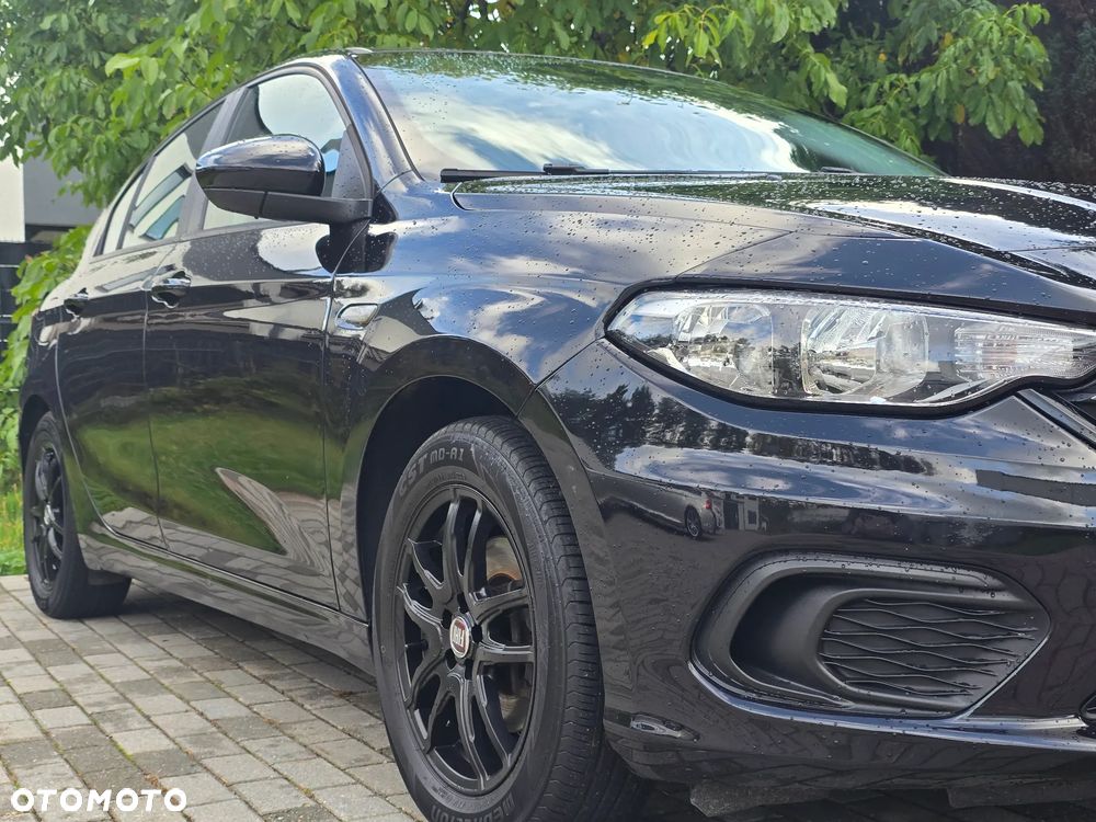 Fiat Tipo - 12