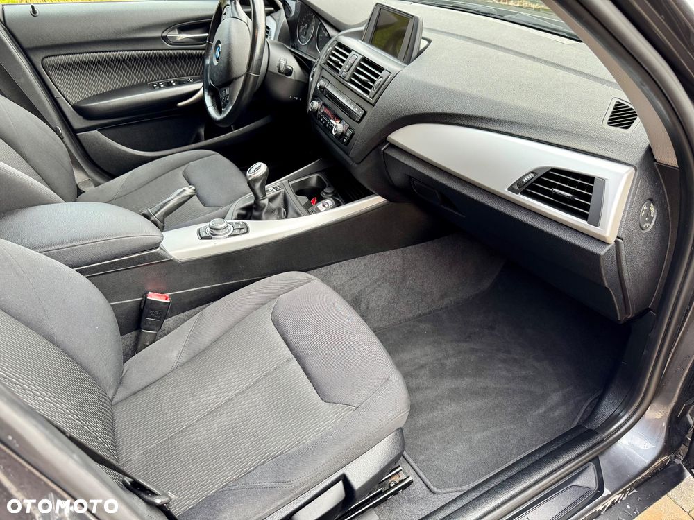BMW Seria 1 118d Sport Line - 17