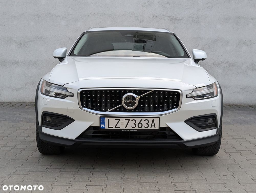 Volvo V60 B5 B AWD Plus Dark - 24