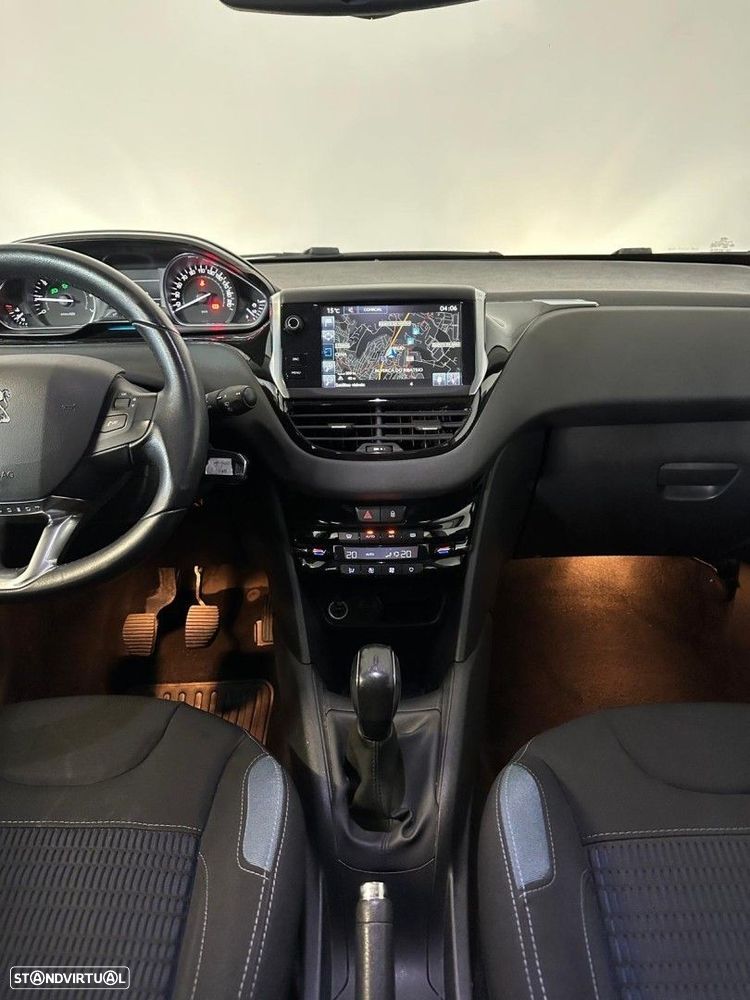 Peugeot 208 1.2 PureTech Allure - 7