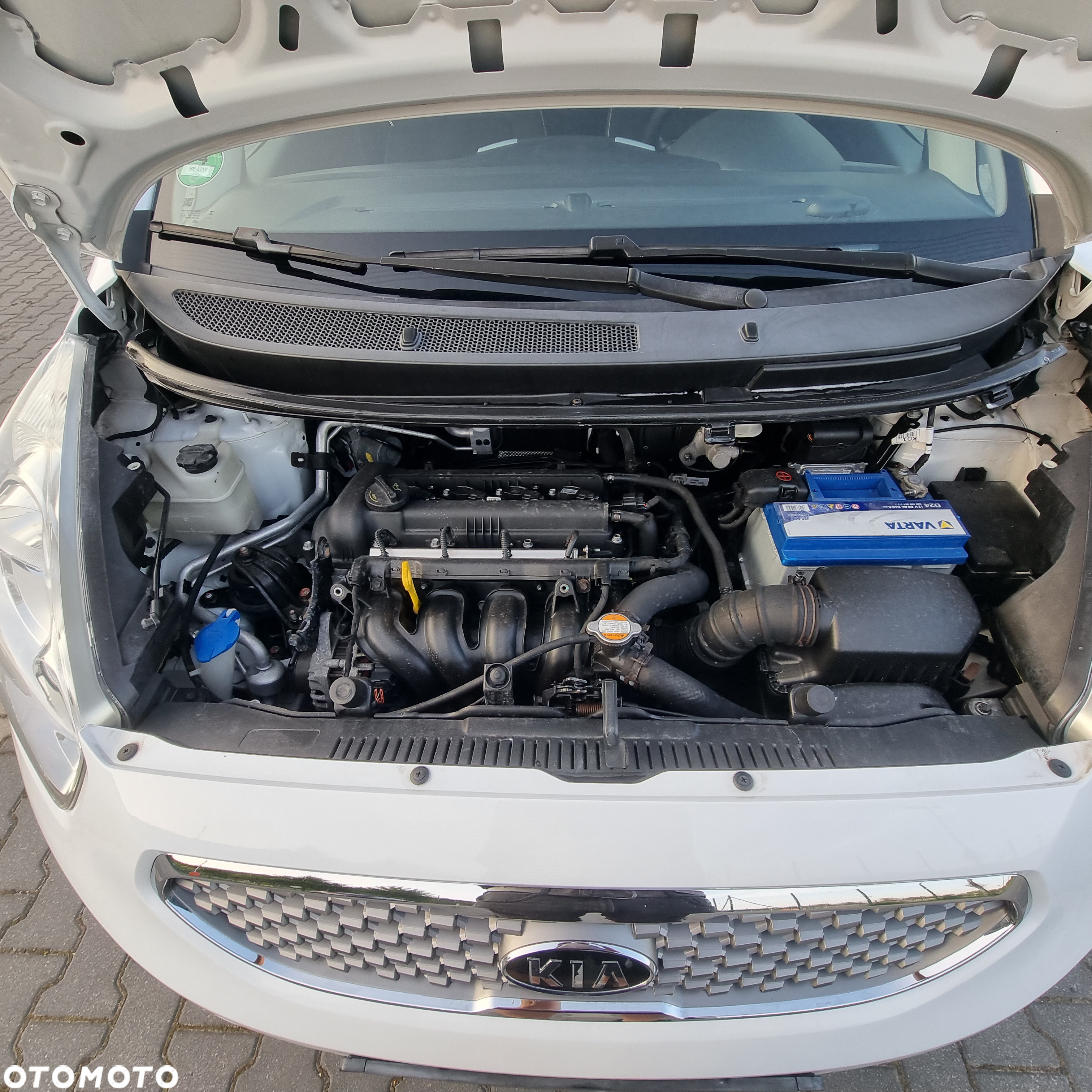 Kia Venga 1.4 CVVT Business Line - 14