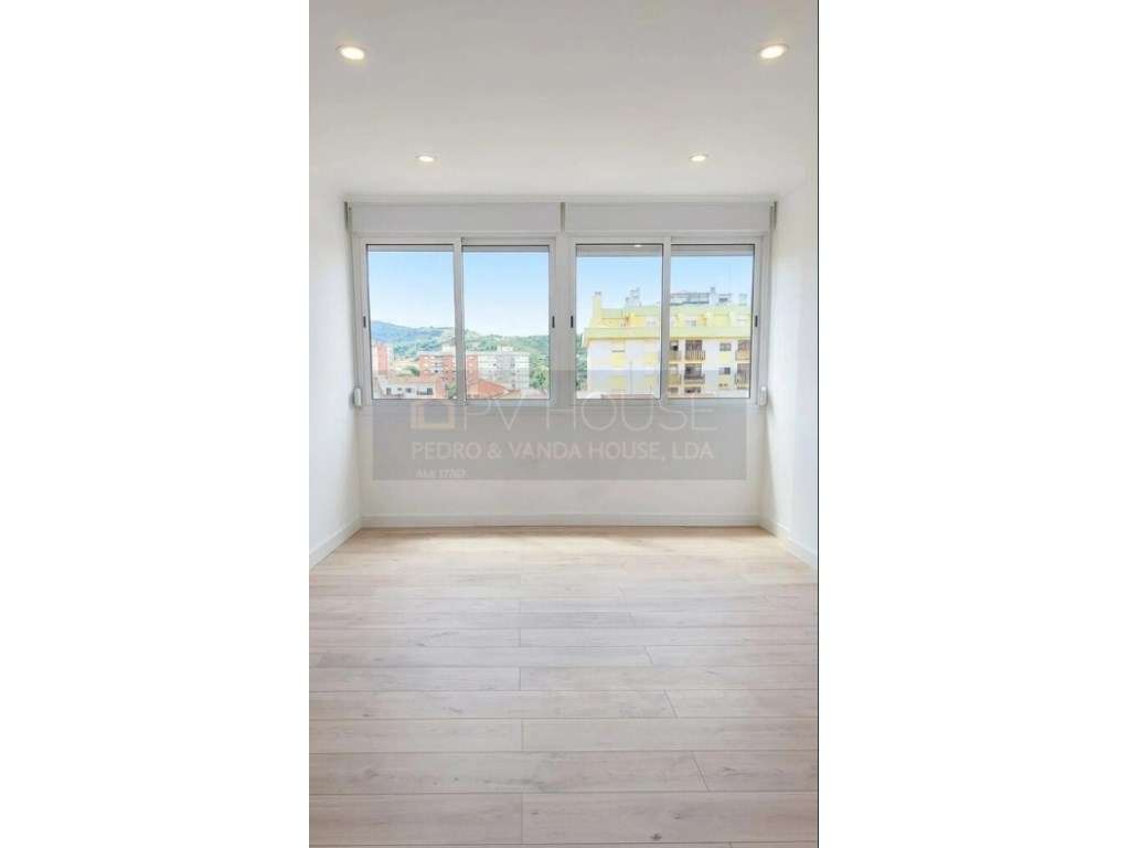 Apartamento T2+1 em Odivelas | Totalmente Remodelado - Grande imagem: 2/21