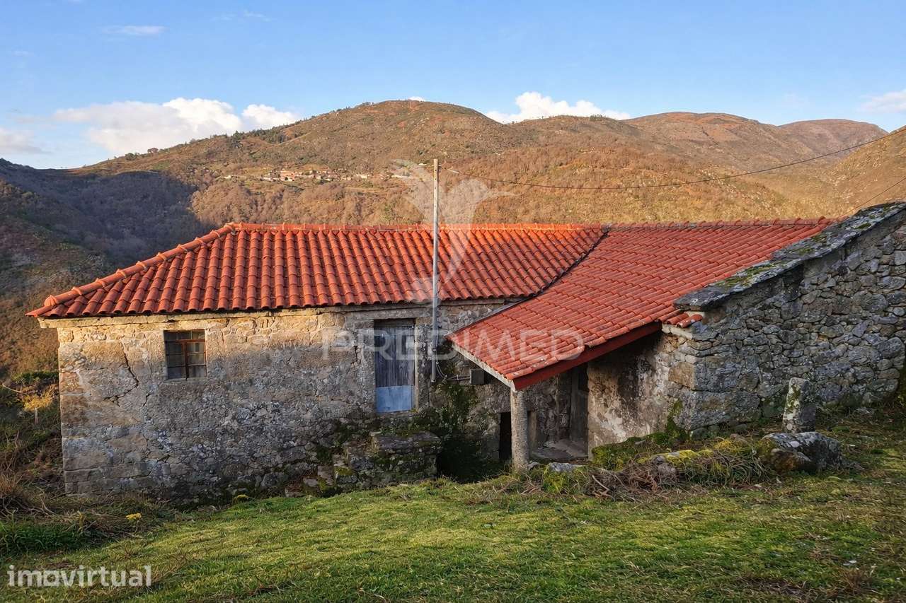 Moradia em Pedra p/ Restauro - Parque Nacional Peneda-Gerês - Grande imagem: 2/17