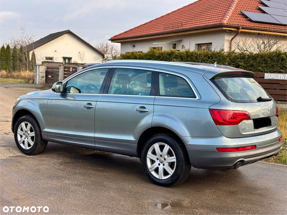 Audi Q7 - 7
