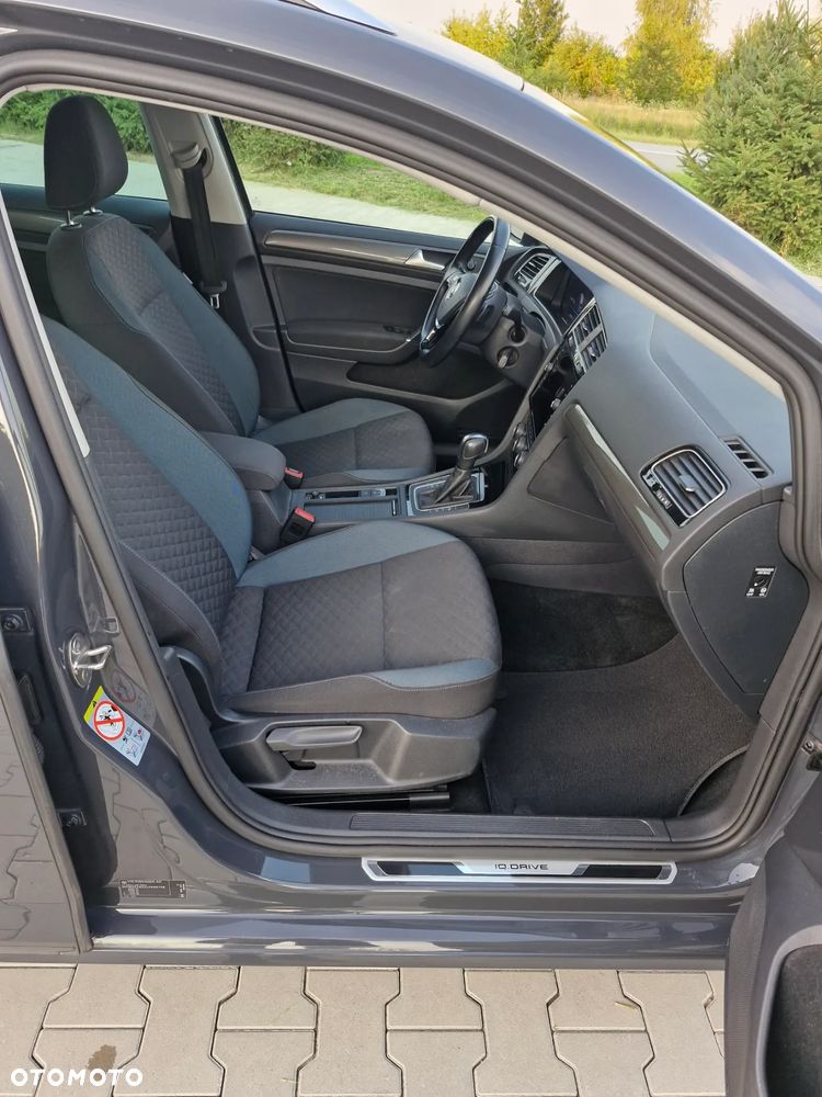 Volkswagen Golf - 19