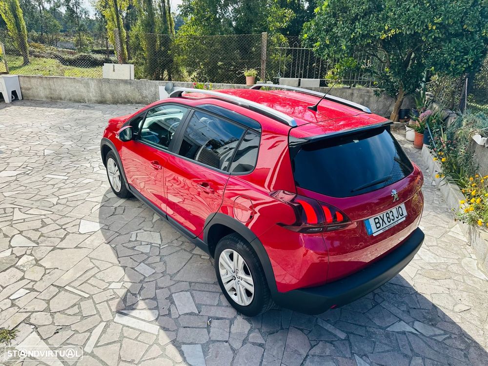 Peugeot 2008 1.2 PureTech Signature - 3