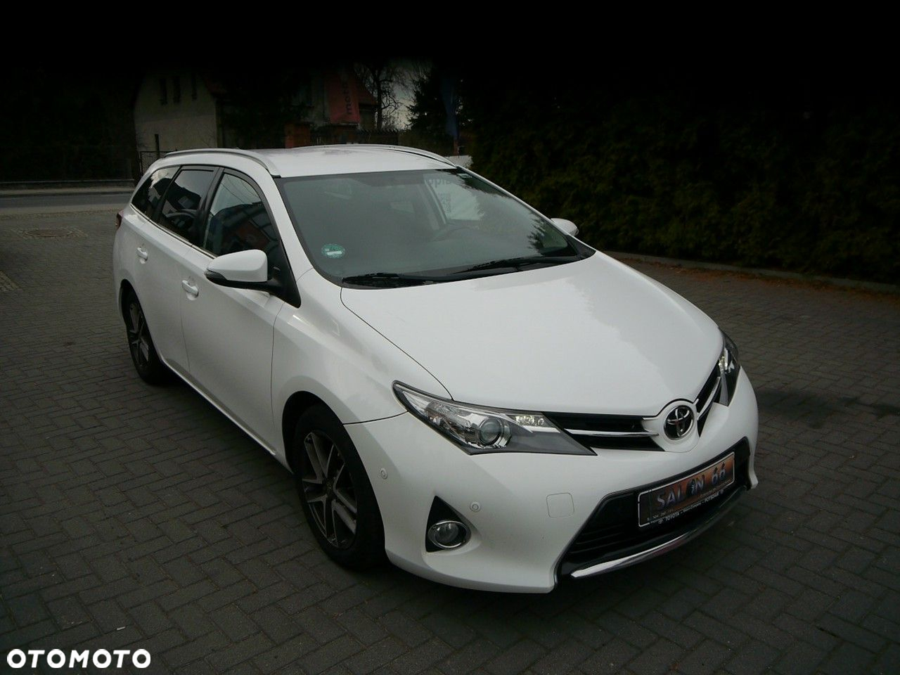 Toyota Auris 2.0 D-4D Touring Sports Comfort - 3