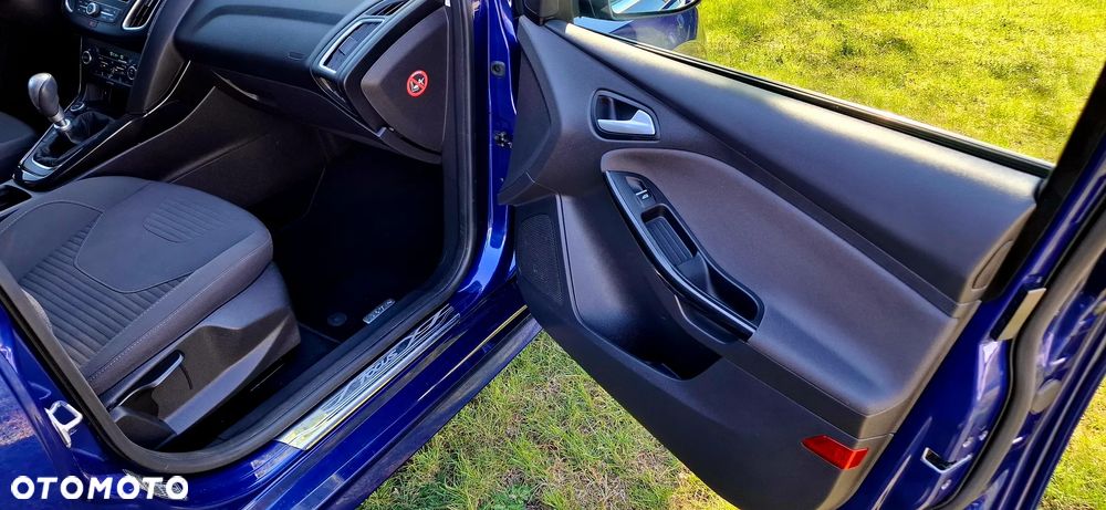 Ford Focus 1.5 EcoBoost STart-Stopp-System ST-LINE - 29