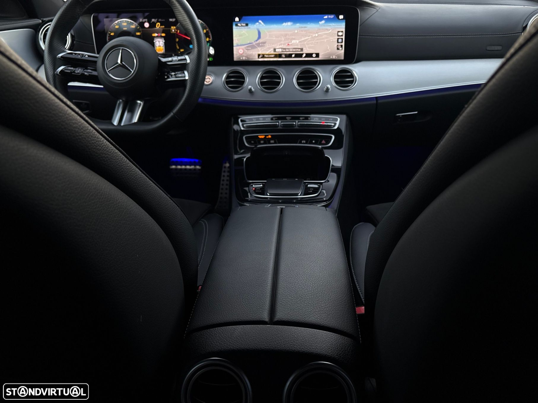 Mercedes-Benz E 300 de AMG Line - 35