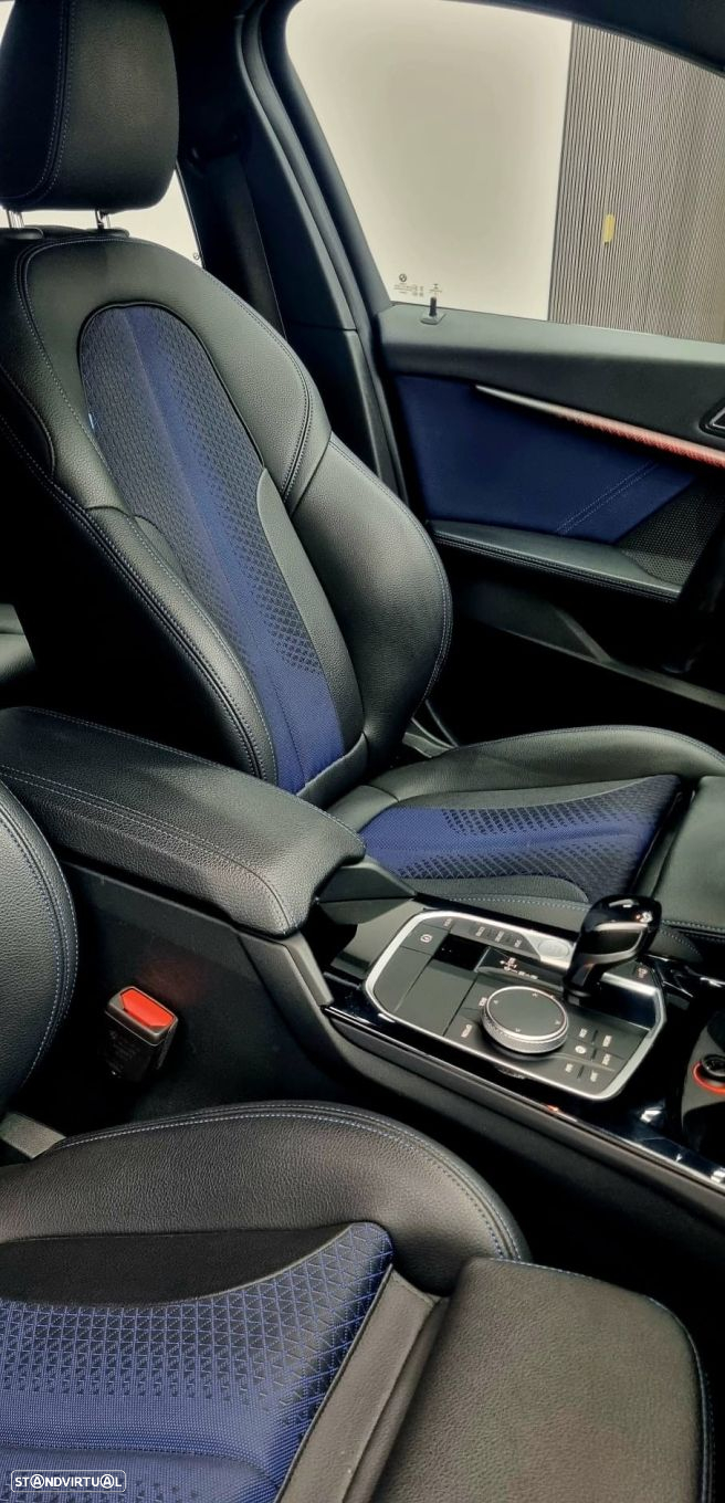 BMW 118 d Pack Desportivo M - 12