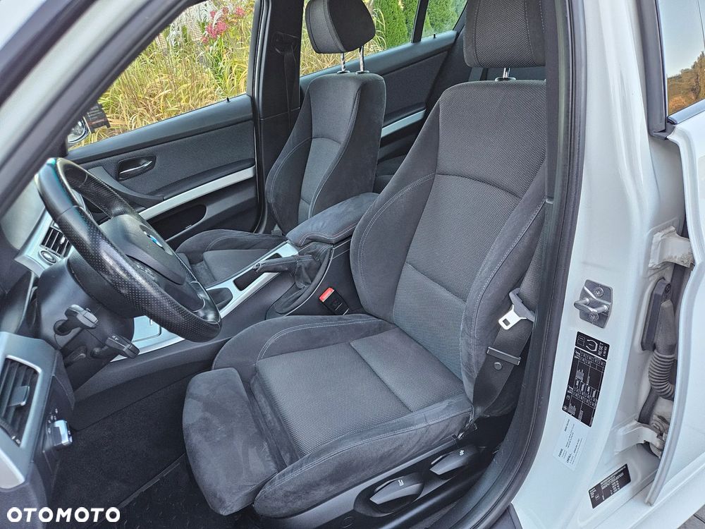 BMW Seria 3 318d M Sport EU6 - 5