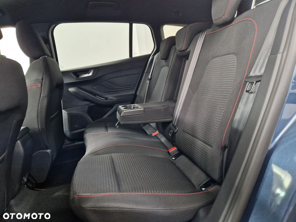 Ford Focus 1.0 EcoBoost mHEV ST-Line X - 8