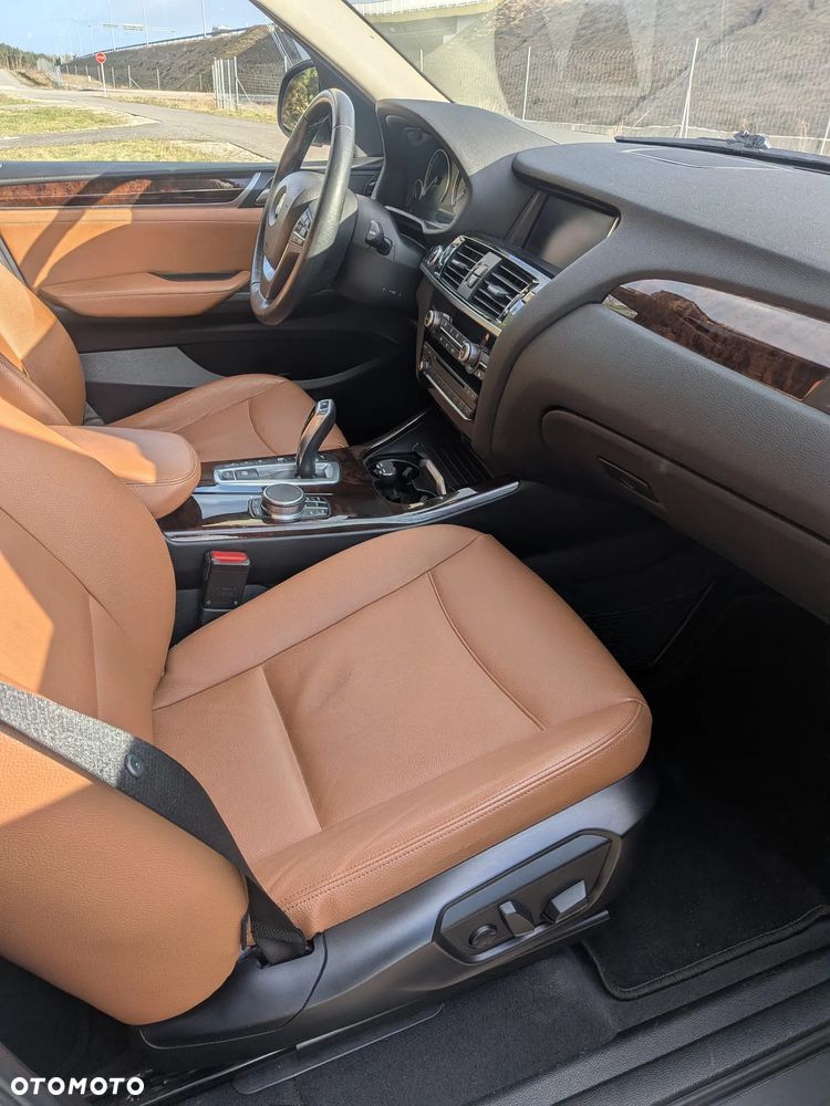 BMW X3 xDrive28i Sport-Aut xLine - 12