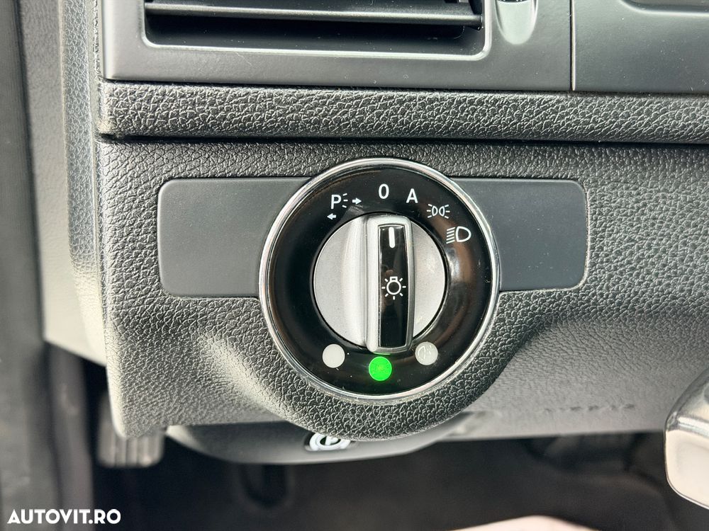 Mercedes-Benz C 220 CDI DPF (BlueEFFICIENCY) Avantgarde - 11