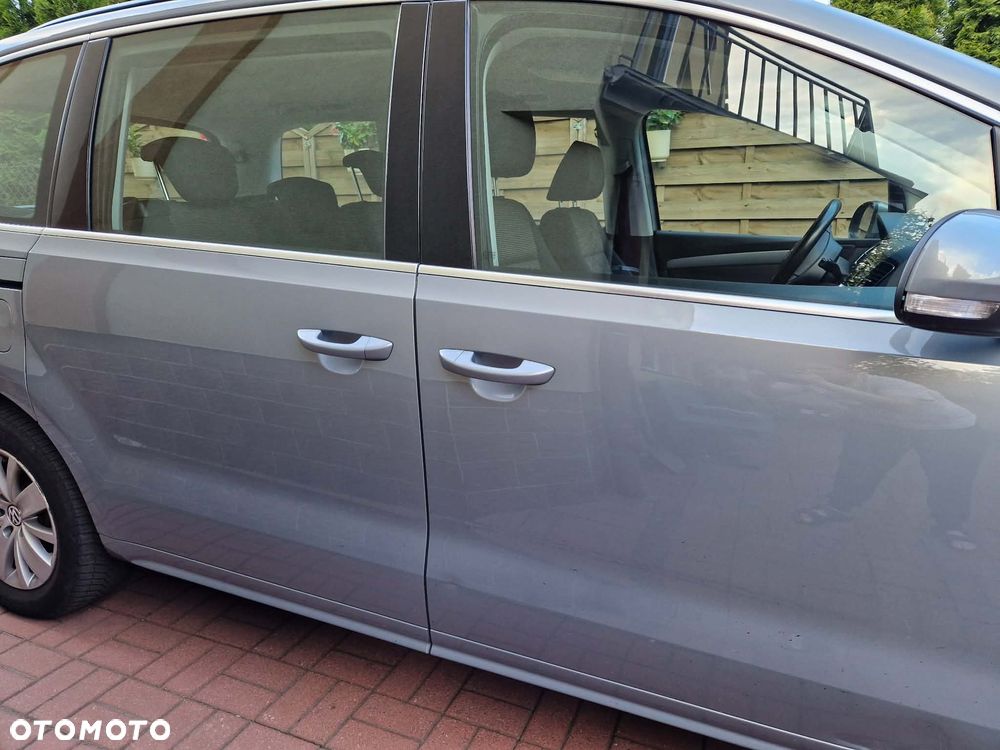 Volkswagen Sharan 2.0 TDI Comfortline DSG - 25
