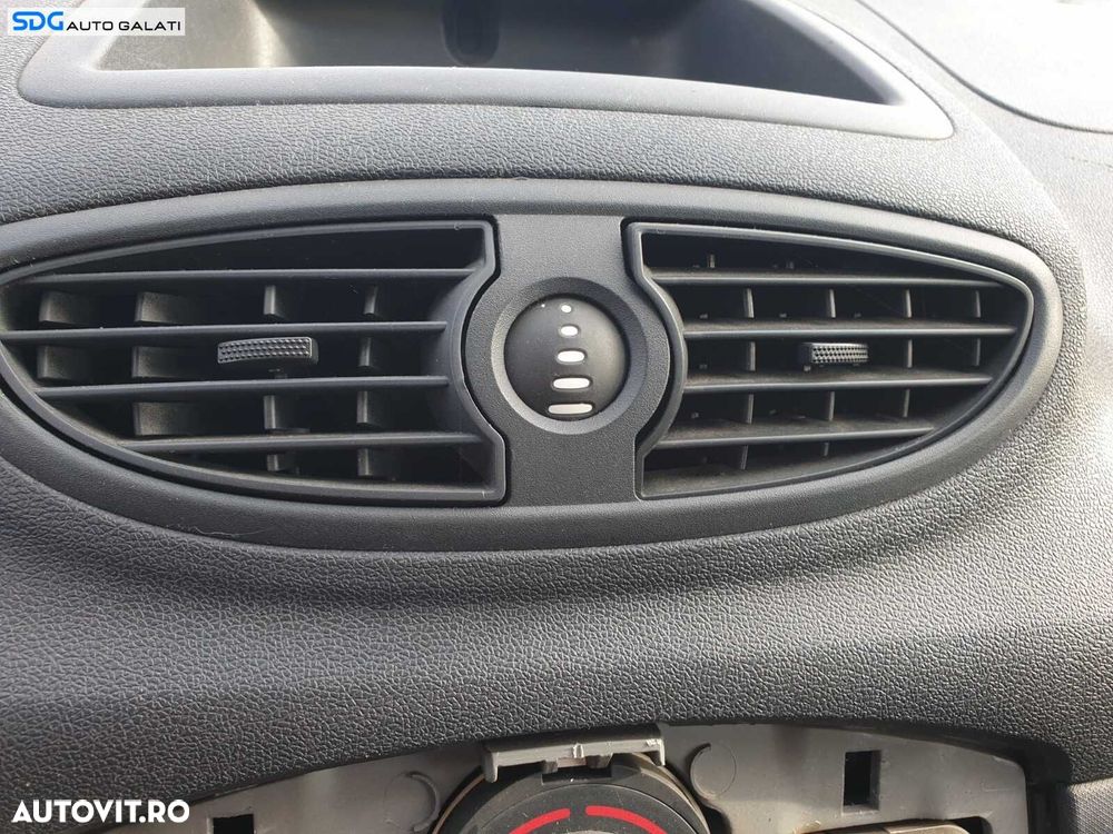 Gura Grila Guri Grile Aer Aerisire Ventilatie Bord Centrala Renault Clio 3 2005 - 2014 [C3647] - 1