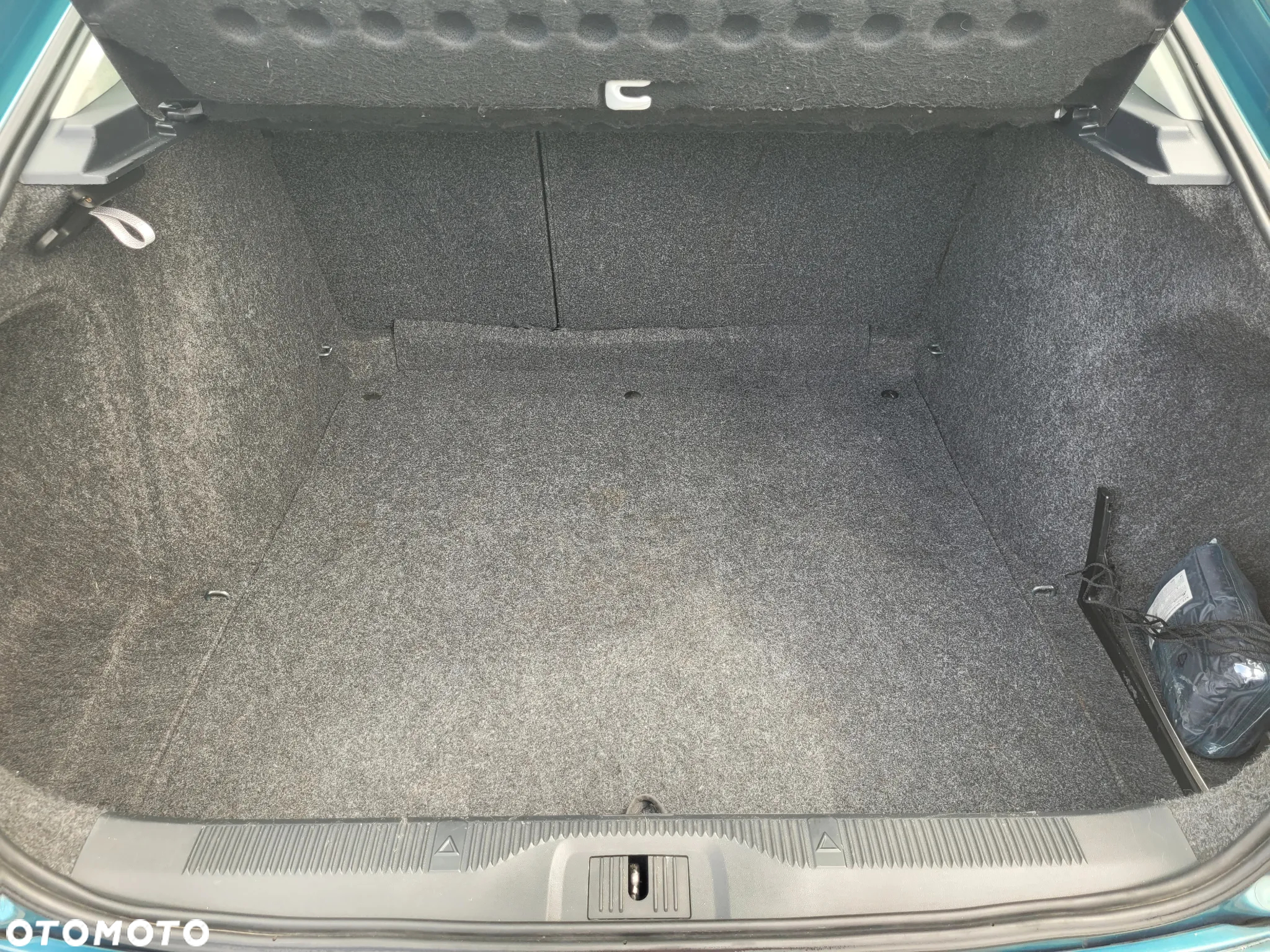Skoda Octavia 1.6 Ambiente - 23
