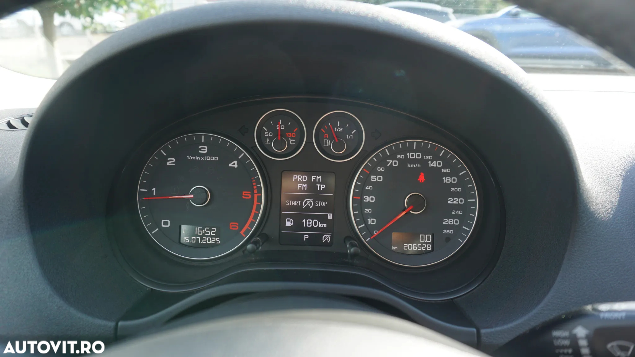 Audi A3 1.6 TDI Sportback DPF S tronic Attraction - 18