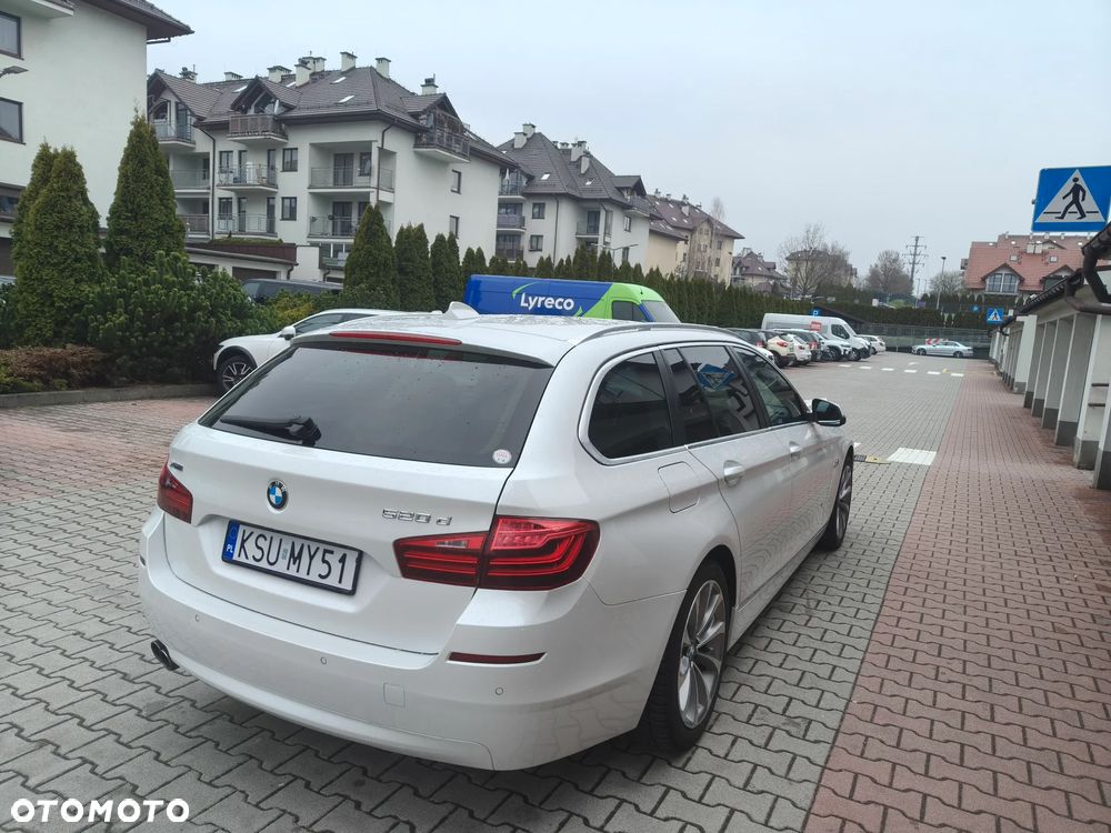BMW Seria 5 520d xDrive - 3