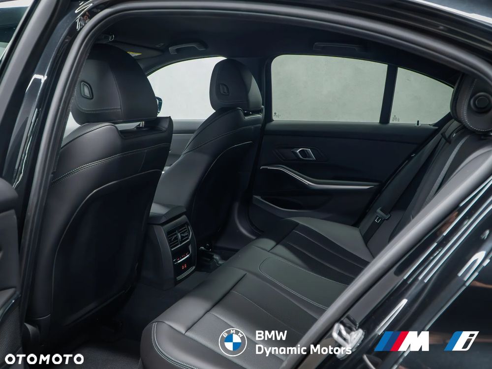 BMW Seria 3 320d xDrive M Sport - 23