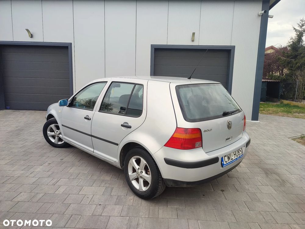 Volkswagen Golf 1.9 TDI Comfortline - 4