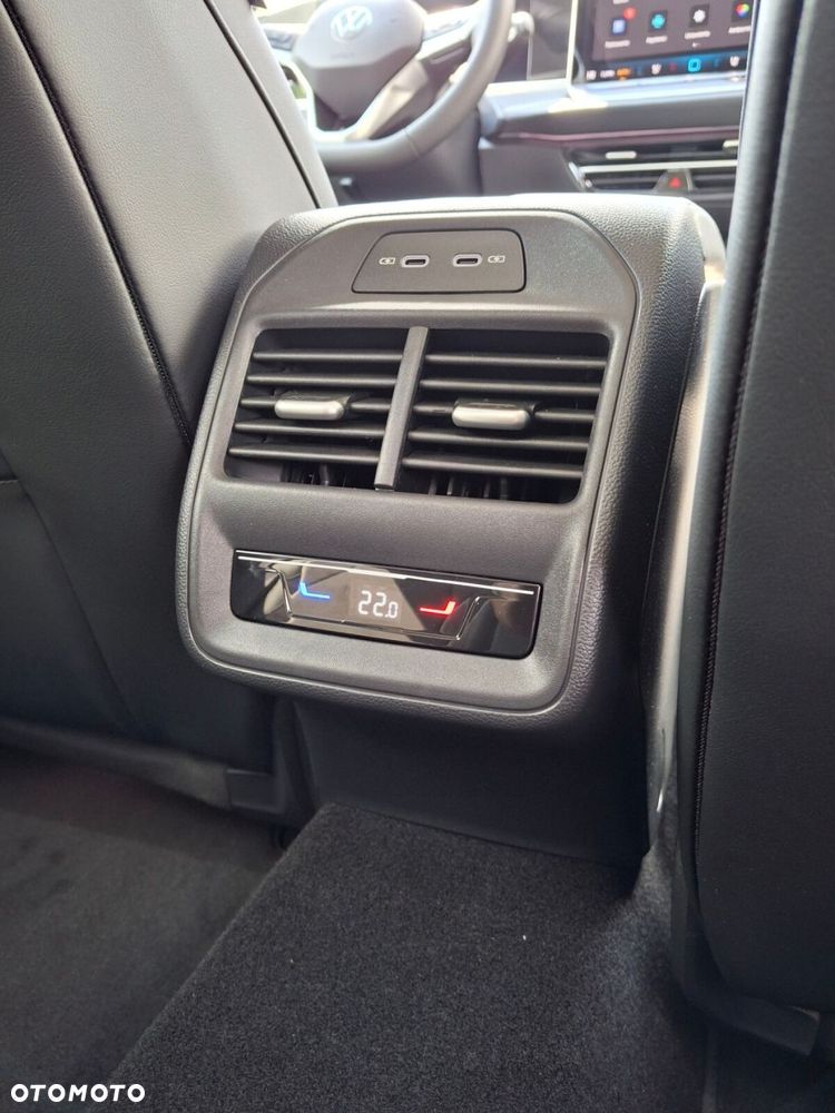 Volkswagen Passat - 28