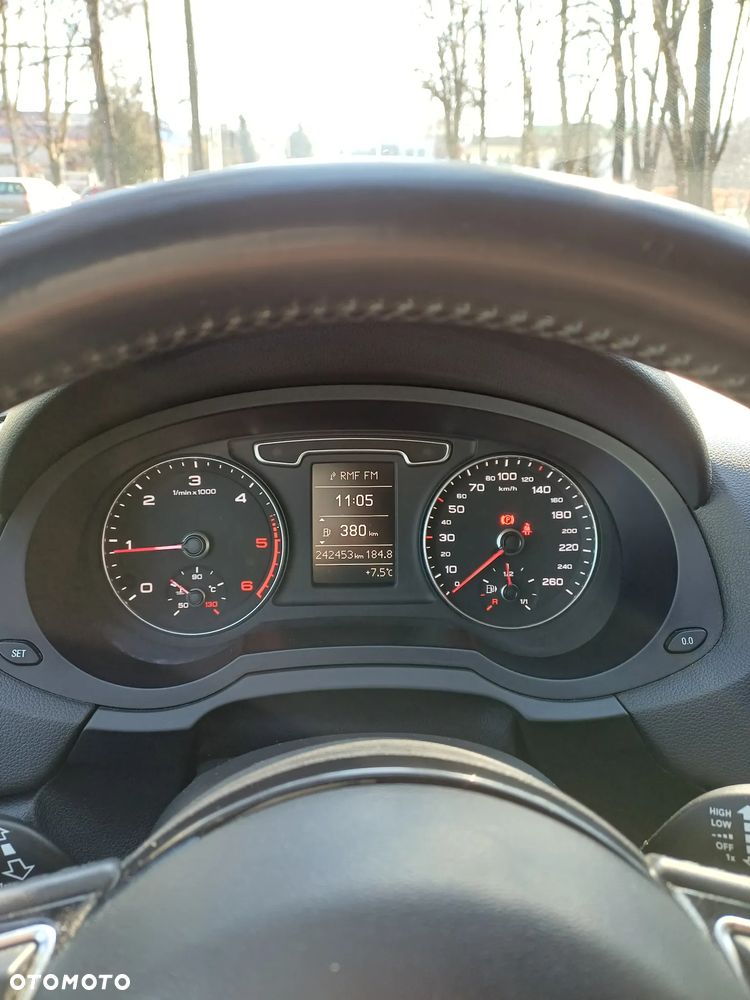 Audi Q3 2.0 TDI Quattro Edycja Specjalna - 27