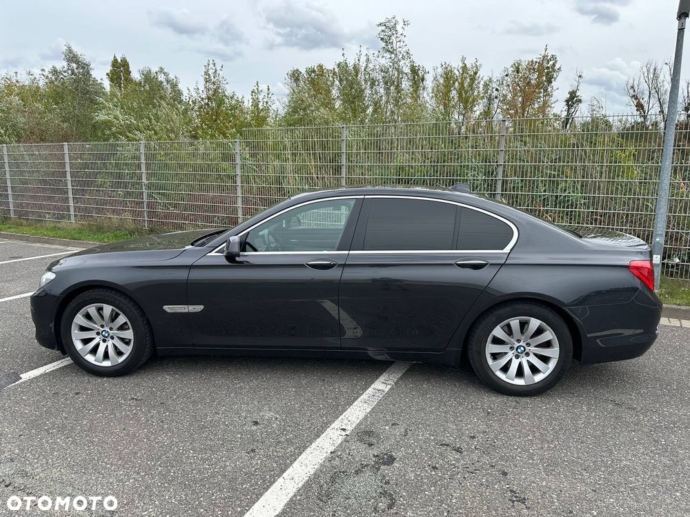 BMW Seria 7 740d xDrive - 9