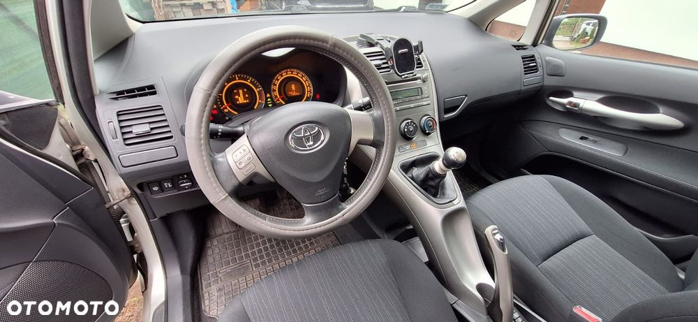Toyota Auris - 7