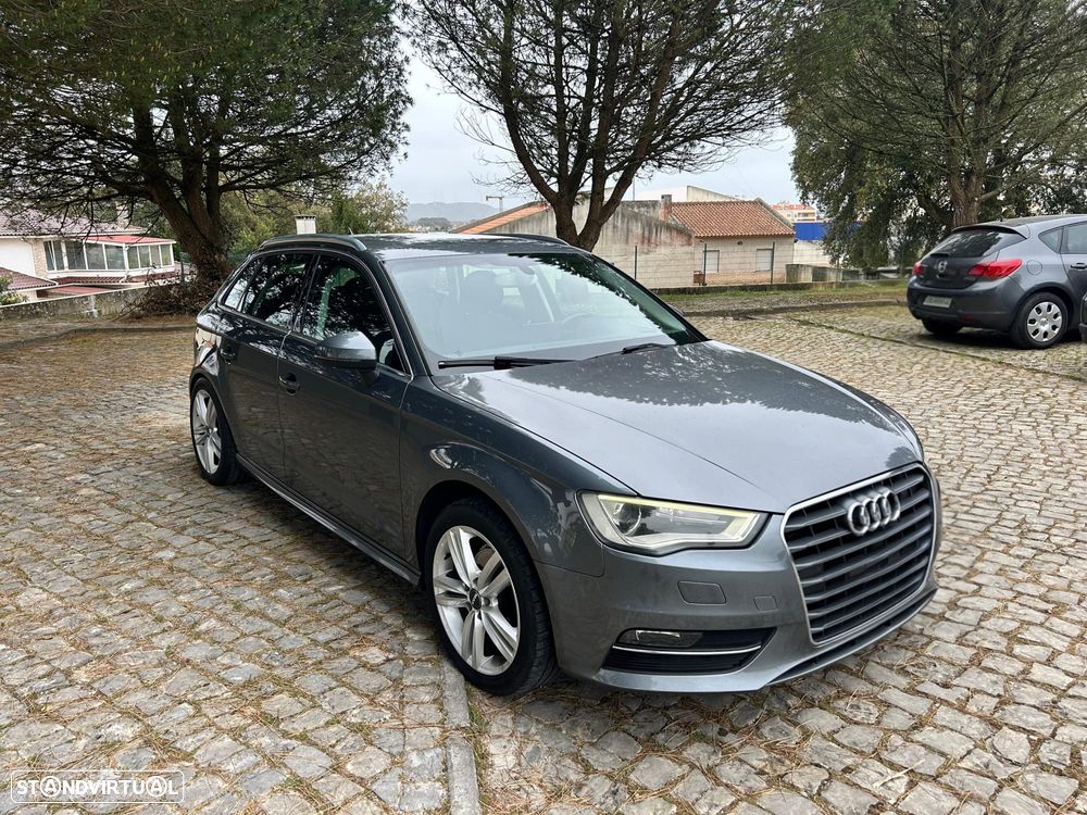 Audi A3 Sportback 1.6 TDI Attraction Ultra - 1