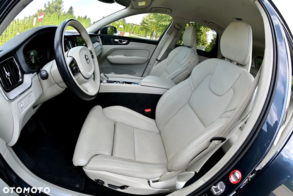 Volvo XC 60 B4 D AWD Inscription - 18