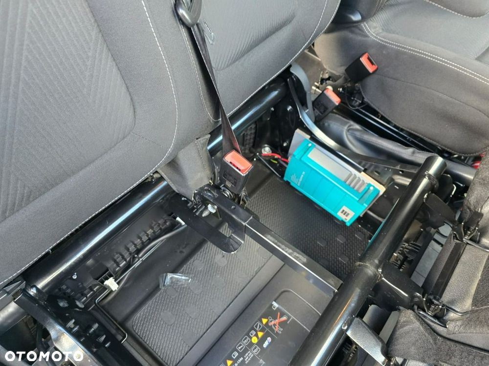 Renault Trafic - 12