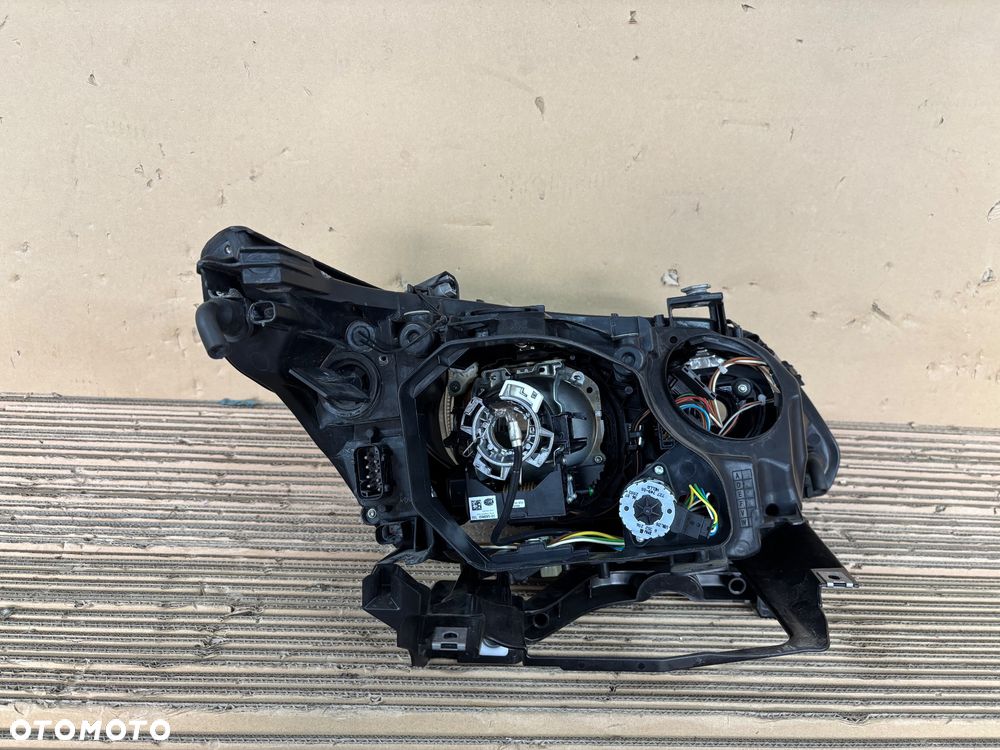 BMW 5 E60 E61 Hella dynamic xenon lampa przednia lewa  oryginał - 4