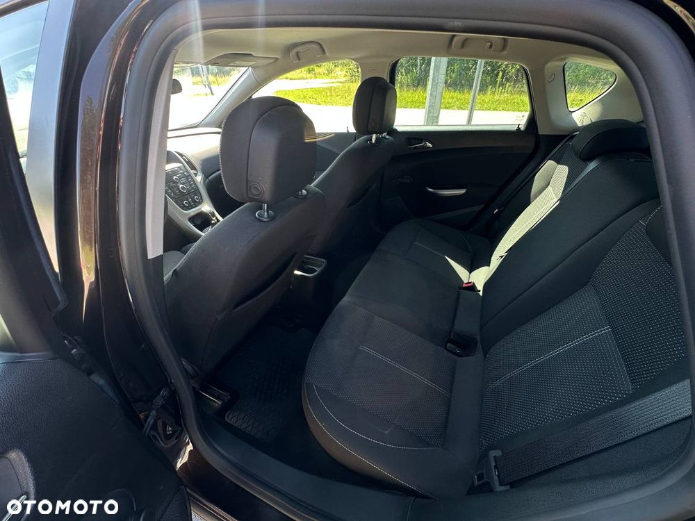 Opel Astra 1.4 Turbo Selection - 8