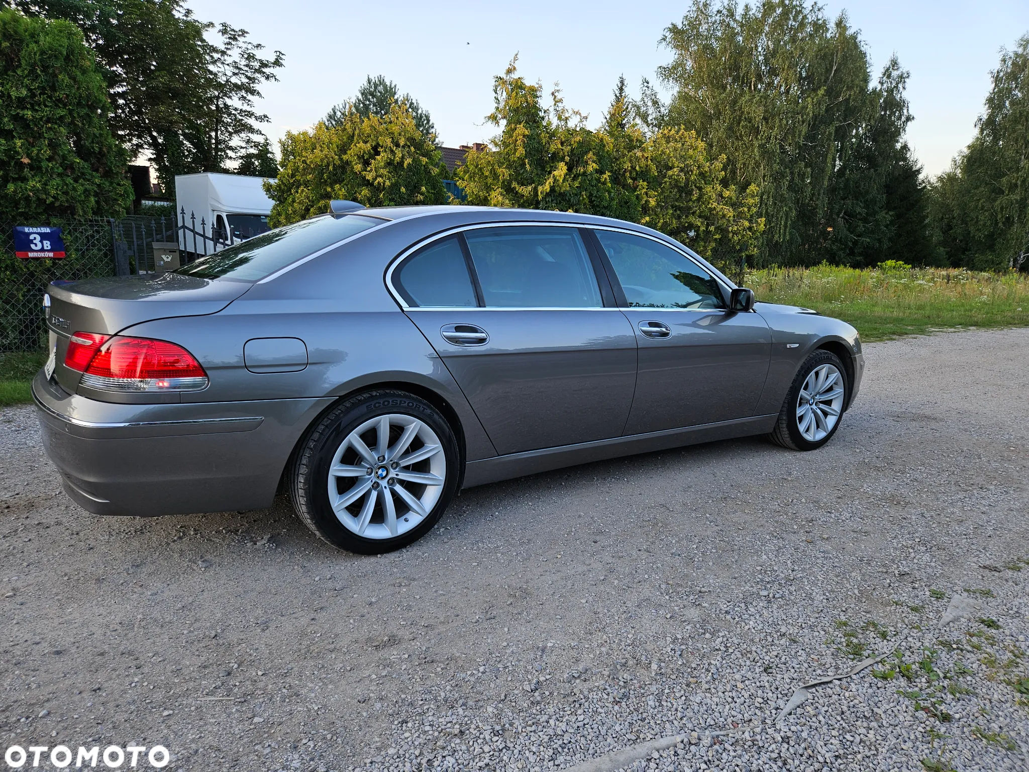BMW Seria 7 750Li - 10