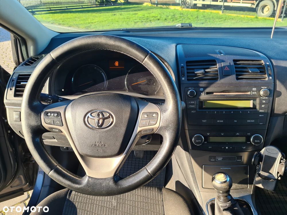 Toyota Avensis 2.0 D-4D Sol - 8