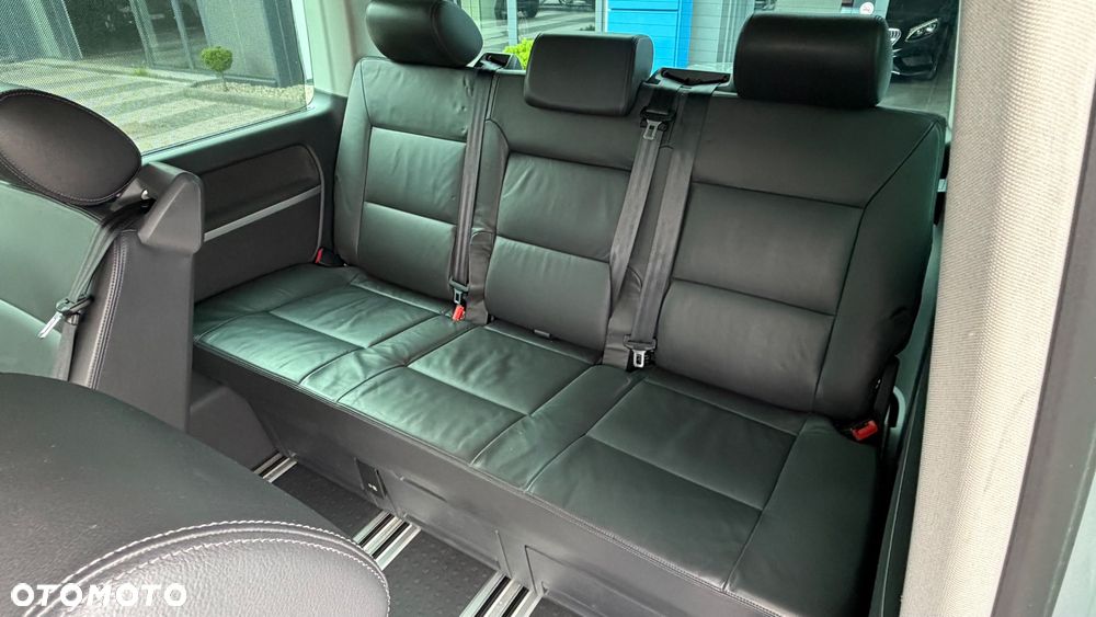 Volkswagen Caravelle - 12