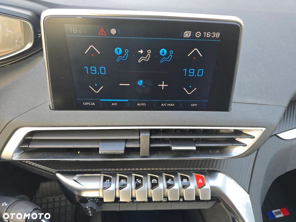 Peugeot 3008 1.5 BlueHDi GT S&S EAT8 - 24