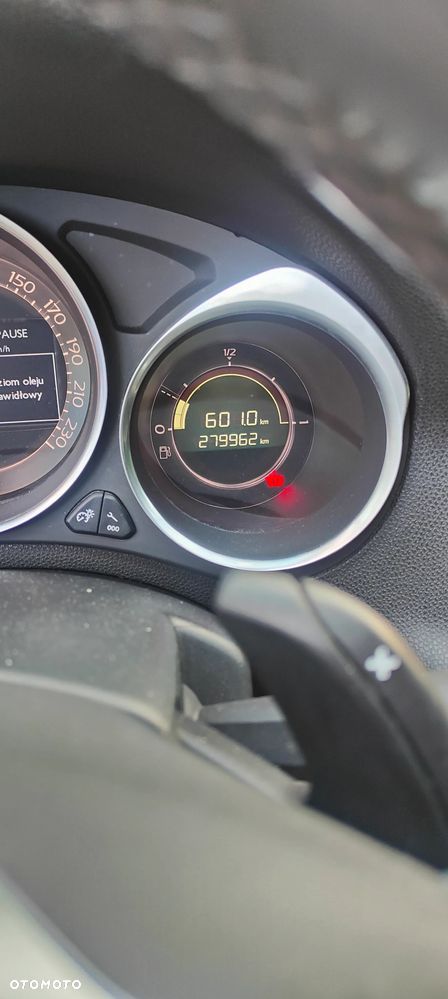 Citroën DS4 e-HDi 110 EGS6 SoChic - 8