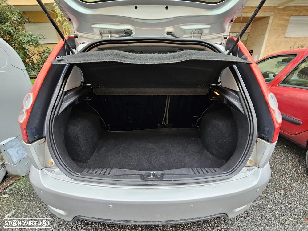 Ford Fiesta 1.25 Zetec - 9