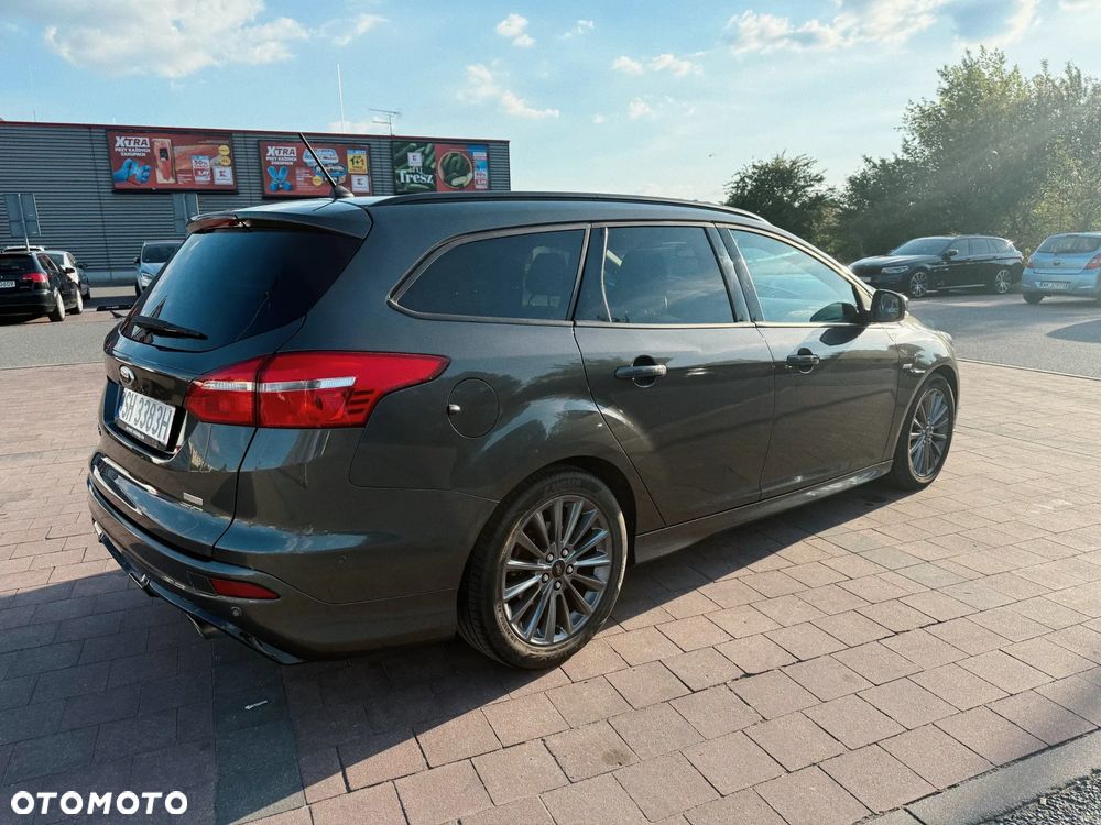 Ford Focus 1.5 EcoBoost Start-Stopp-System ST-LINE - 5