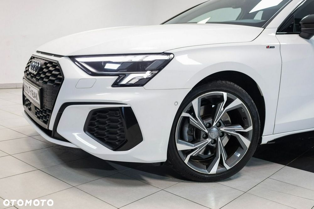 Audi A3 Sportback 35 TFSI S tronic S line - 5
