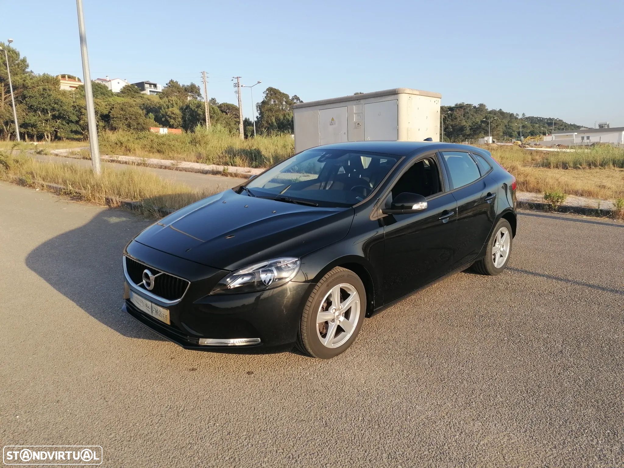 Volvo V40 2.0 D2 Kinetic - 1