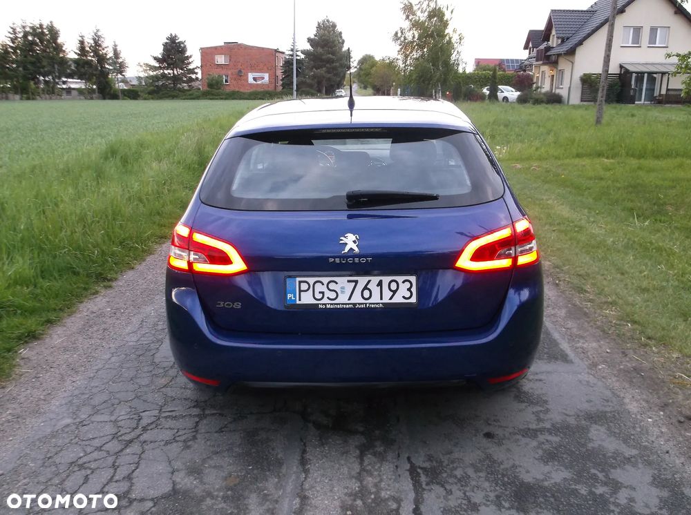 Peugeot 308 PureTech 130 GPF EAT8 Black Edition - 34
