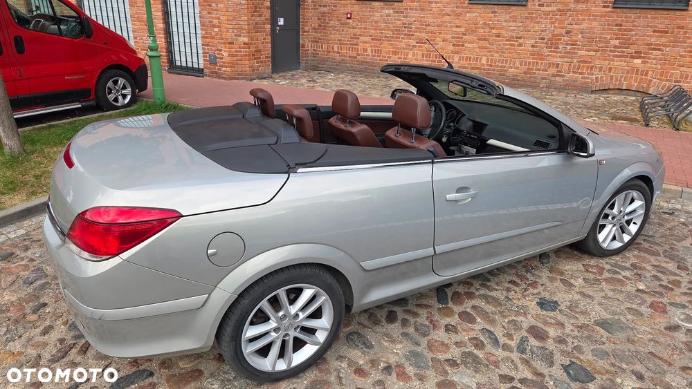 Opel Astra 1.8 Enjoy - 18